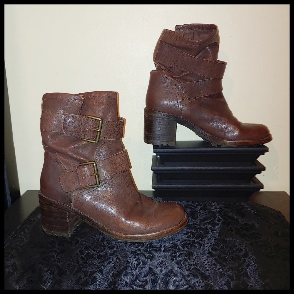Sam Edelman Brown Heeled Boots *please read notes on size
